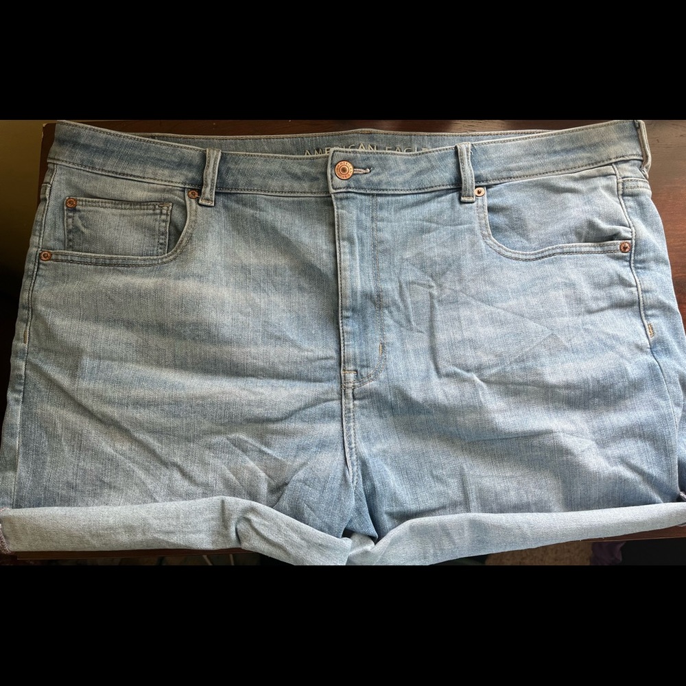 American Eagle Super Hi-Rise Shortie
